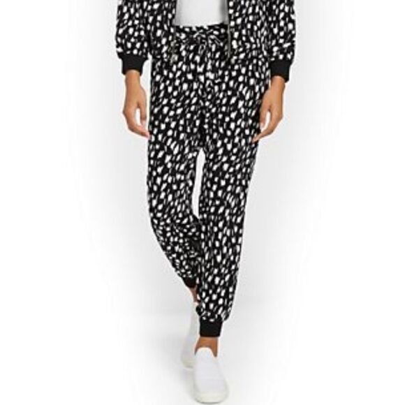 NEW YORK & COMPANY Black & White Dot Print Women's XL Jogger Pants NWT my - Picture 6 of 6